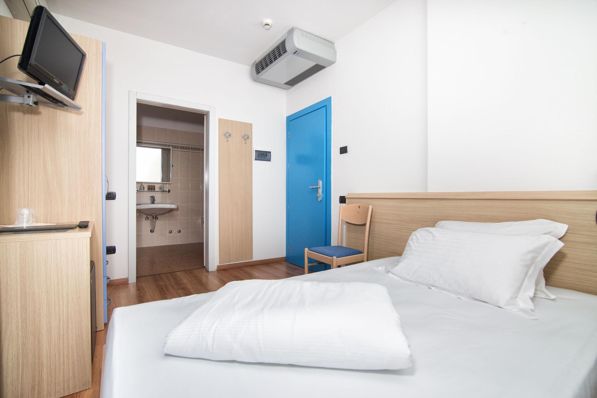 Hi Hotels Riva Del Garda Exterior photo